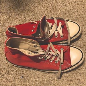 Red High top converse Chuck taylor